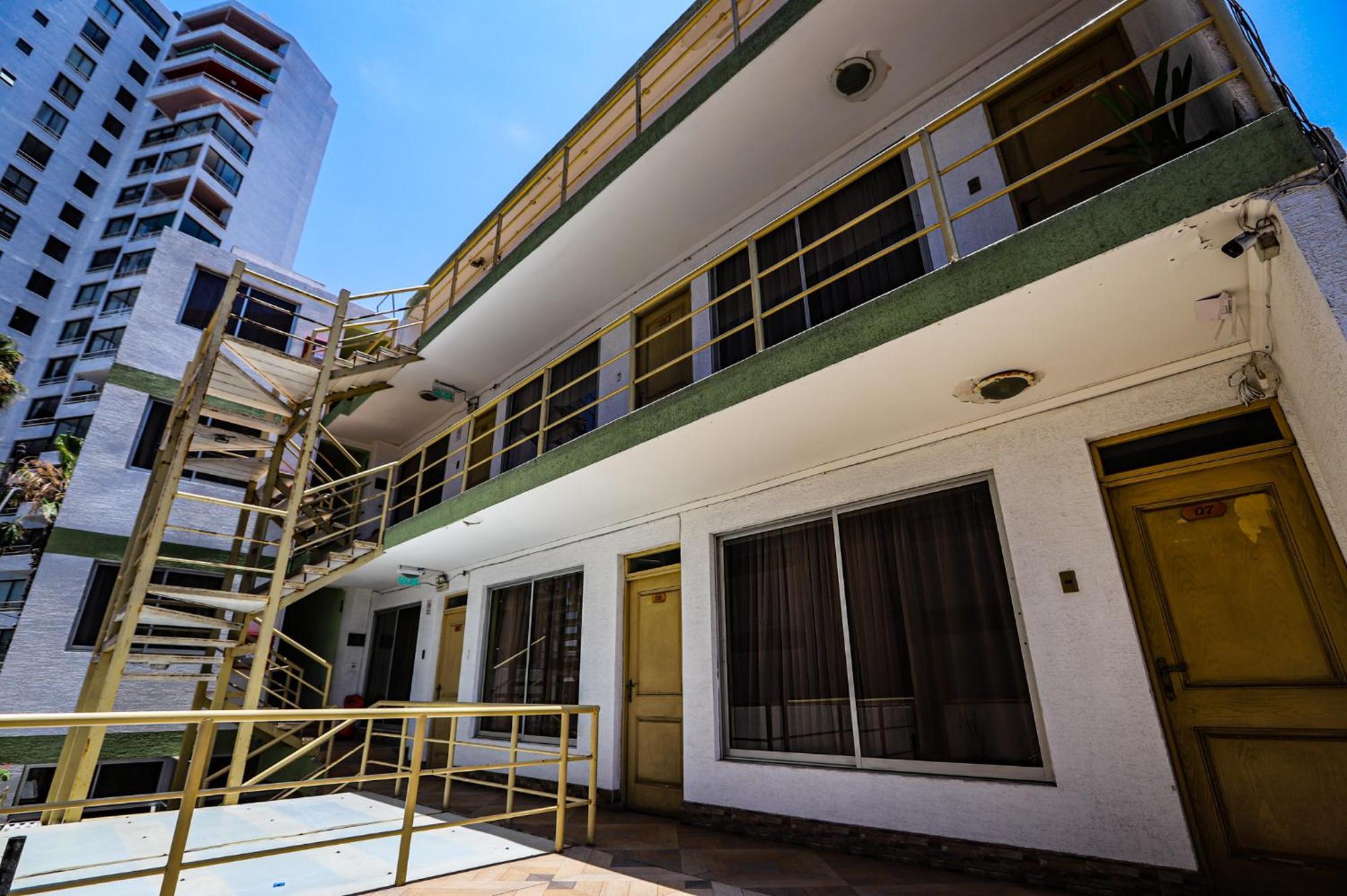 Hostal Sol Del Pacifico イキケ エクステリア 写真