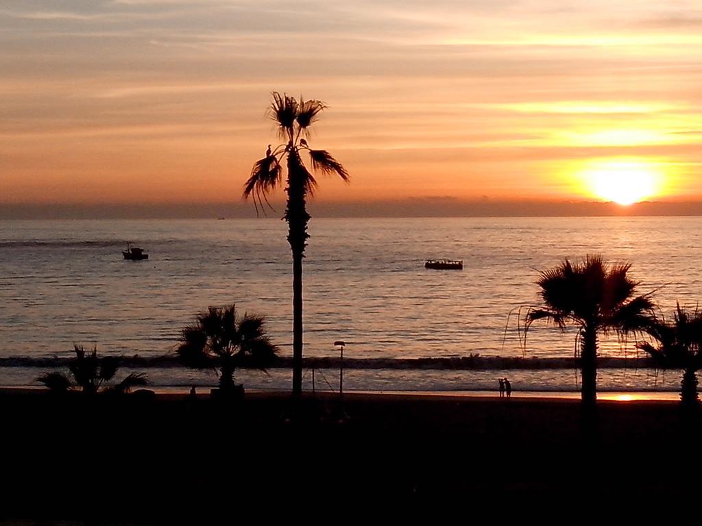 Hostal Sol Del Pacifico イキケ エクステリア 写真