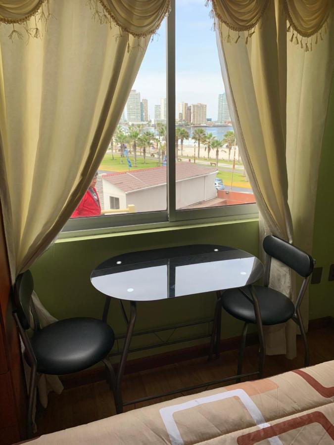 Hostal Sol Del Pacifico イキケ エクステリア 写真